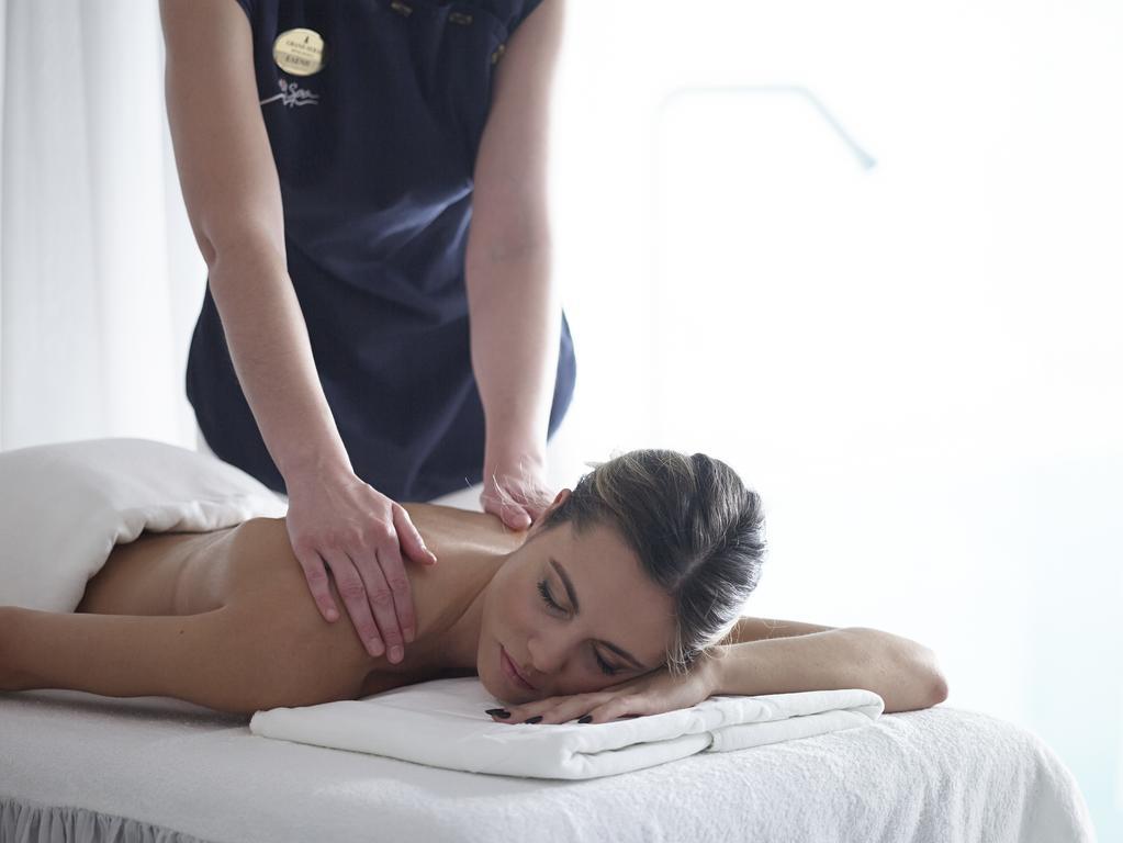 Grand Serai Congress And Spa Ioannina Exterior foto Massage